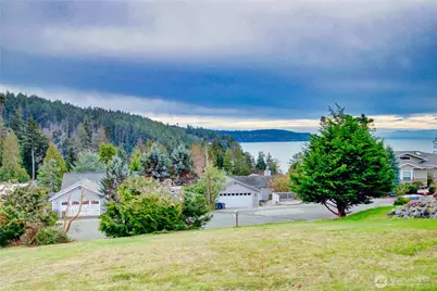 4512 Queen Ann Way, Anacortes, WA 98221 - Photo 13