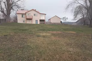 30 River Loop Rd, Tonasket, WA 98855 - Photo 3