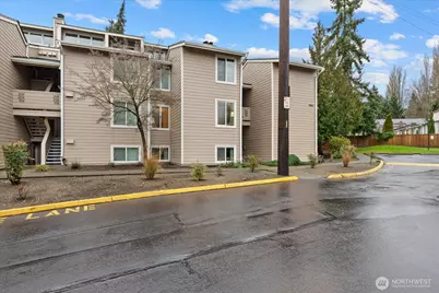 19855 25th Avenue NE #207, Shoreline, WA 98155 - Photo 23