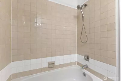 19855 25th Avenue NE #207, Shoreline, WA 98155 - Photo 17