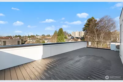 505 11th Avenue E, Seattle, WA 98102 - Photo 23