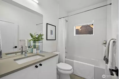 505 11th Avenue E, Seattle, WA 98102 - Photo 21