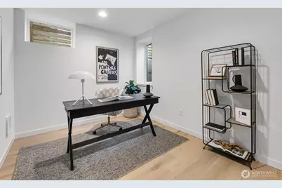 505 11th Avenue E, Seattle, WA 98102 - Photo 11