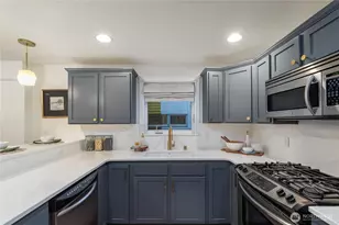 1749 NW 59th St, Seattle, WA 98107 - Photo 15