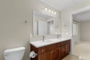 25025 SE Klahanie Blvd, Issaquah, WA 98029 - Photo 11