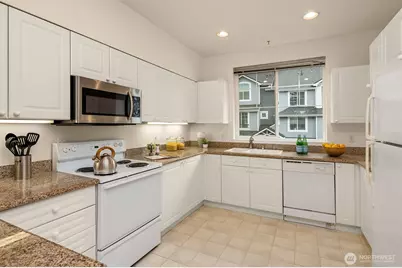 16125 Juanita Woodinville Way NE #414, Bothell, WA 98011 - Photo 13