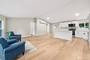 21221 129th Street Ct E, Bonney Lake, WA 98391 - Photo 3