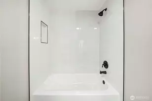 21221 129th Street Ct E, Bonney Lake, WA 98391 - Photo 13