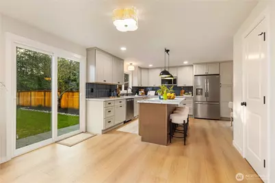 4709 NE 18th Street, Renton, WA 98059 - Photo 9