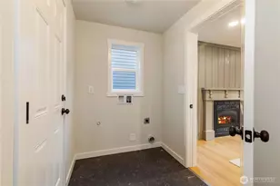 4709 NE 18th St, Renton, WA 98059 - Photo 23