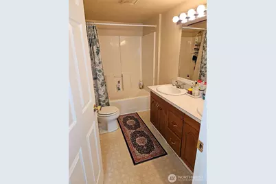 9638 D Street E, Tacoma, WA 98445 - Photo 5