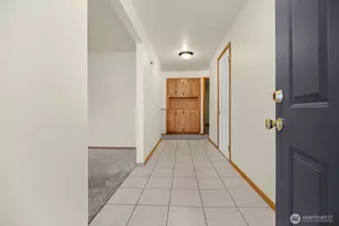 4214 NE 2nd St, Renton, WA 98059 - Photo 9