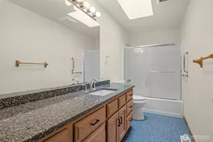 4214 NE 2nd St, Renton, WA 98059 - Photo 17