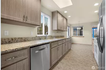 4214 NE 2nd Street, Renton, WA 98059 - Photo 11