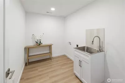 15604 48th Pl W, Edmonds, WA 98026 - Photo 25