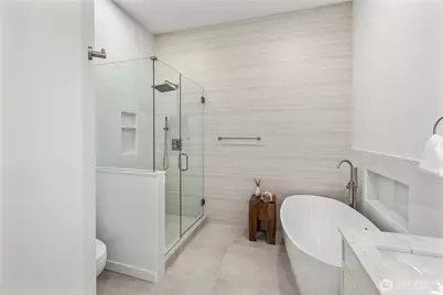 15604 48th Pl W, Edmonds, WA 98026 - Photo 17