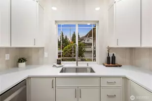 15604 48th Pl W, Edmonds, WA 98026 - Photo 11