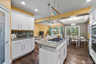 842 208th Ave NE, Sammamish, WA 98074 - Photo 11