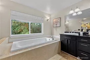 842 208th Ave NE, Sammamish, WA 98074 - Photo 23