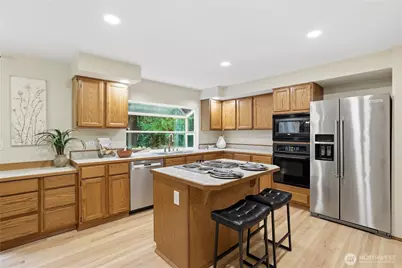 23038 NE 19th Drive, Sammamish, WA 98074 - Photo 7