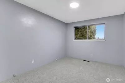 7313 228th Street SW, Mountlake Terrace, WA 98043 - Photo 17