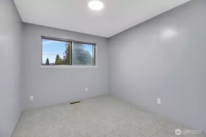 7313 228th Street SW, Mountlake Terrace, WA 98043 - Photo 19