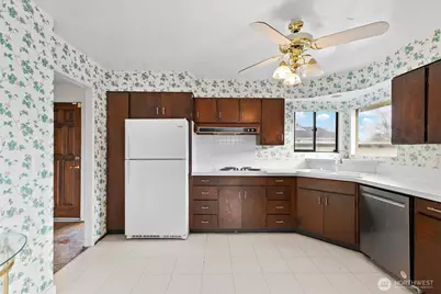 2305 Brashem Avenue, Bremerton, WA 98310 - Photo 7