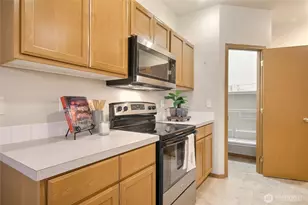 22817 SE 271st Pl, Maple Valley, WA 98038 - Photo 9