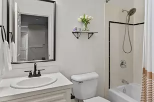 1203 5th Ave N, Seattle, WA 98109 - Photo 31