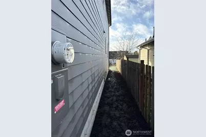 3701 W E Street, Bremerton, WA 98312 - Photo 15