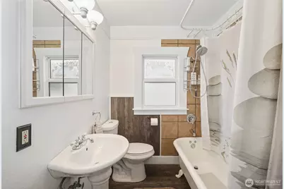 1005 S Alder Street, Tacoma, WA 98405 - Photo 13