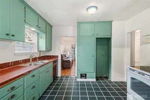 1005 S Alder St, Tacoma, WA 98405 - Photo 9