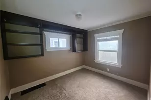 2726 S 14th St, Tacoma, WA 98405 - Photo 9