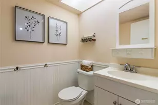 600 S State St, Bellingham, WA 98225 - Photo 15