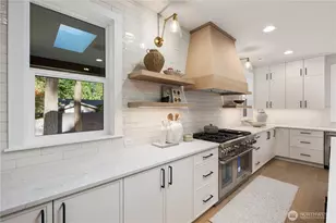 12206 NE 61st St, Kirkland, WA 98033 - Photo 9