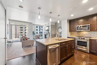 10650 NE 9th Place #1423, Bellevue, WA 98004 - Photo 9