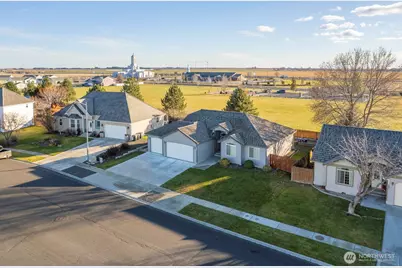 225 E Inglewood Drive, Moses Lake, WA 98837 - Photo 29
