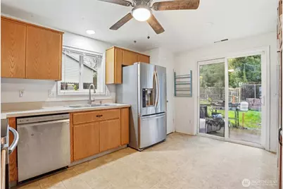 1040 Ashland, Kalama, WA 98625 - Photo 11