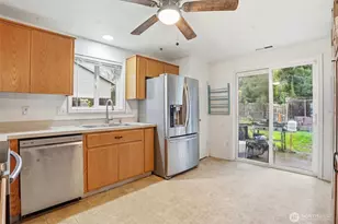 1040 Ashland, Kalama, WA 98625 - Photo 11