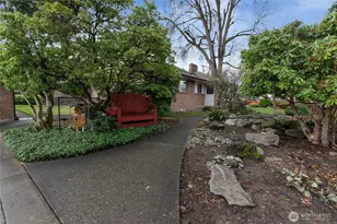 220 4th Ave SW, Puyallup, WA 98371 - Photo 3