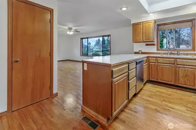 220 4th Avenue SW, Puyallup, WA 98371 - Photo 15