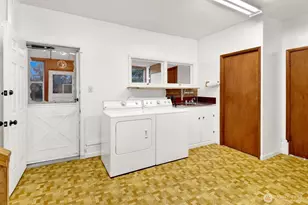 2827 Elm St, Bellingham, WA 98225 - Photo 19