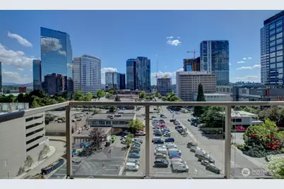 10610 NE 9th Place #1101, Bellevue, WA 98004 - Photo 3
