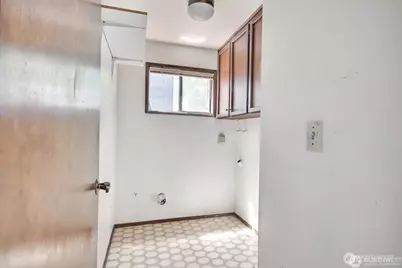 6514 S Norfolk Street, Seattle, WA 98118 - Photo 9