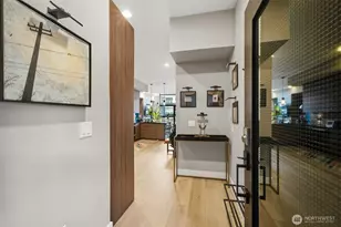 615 E Pike St, Seattle, WA 98122 - Photo 3