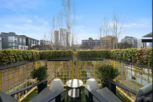 615 E Pike St, Seattle, WA 98122 - Photo 11