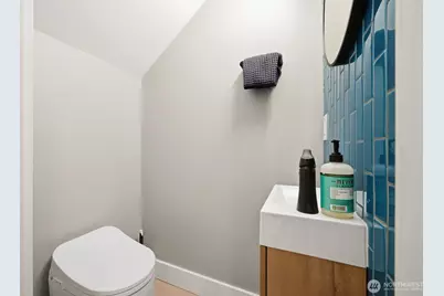 615 E Pike Street #402, Seattle, WA 98122 - Photo 23