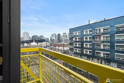 615 E Pike Street #402, Seattle, WA 98122 - Photo 9