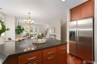 5801 55th Avenue NE #A, Seattle, WA 98105 - Photo 17