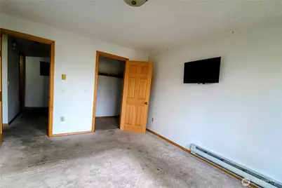 12421 74th Lane #18, Seattle, WA 98178 - Photo 15